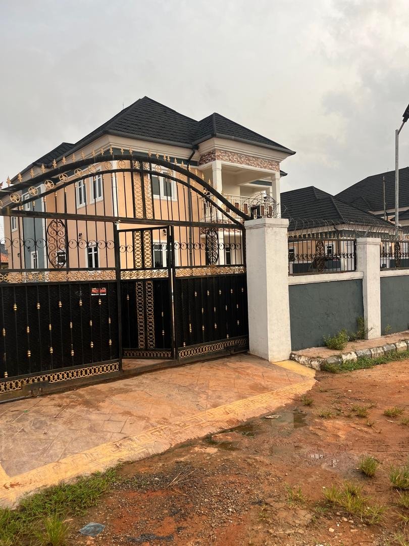 5 bedrooms duplex, bungalow of 2 bedroom flat and 